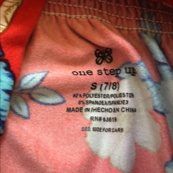 Three items girls great condition preowned - Picture 5 of 9